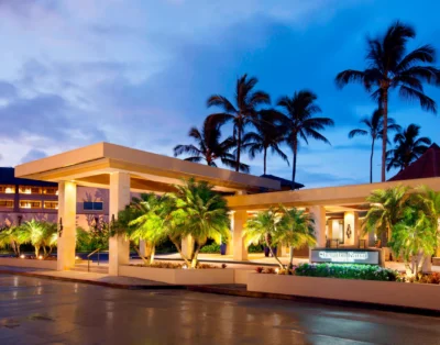 Oceanfront Style Resort Stay in Poipu Near Beach | Sheraton Kauai Resort