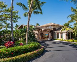 Bright 2BR Hawaii Condo with Resort Pool Access | Kohala Suites